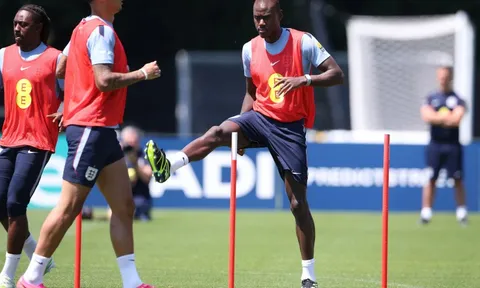 Sao Chelsea suýt lỡ World Cup bởi lý do 'khó đỡ'