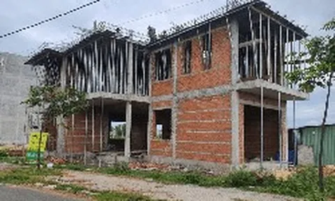 Từ ngày 1/7, nhà ở dưới 3 tầng, không có tầng hầm, tổng diện tích sàn nhỏ hơn 250m2 được miễn giấy phép xây dựng, người dân cần lưu ý