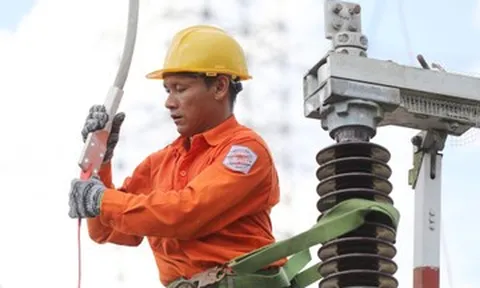 Bộ Công Thương tính toán áp dụng giá điện theo khung giờ với khách hàng sinh hoạt