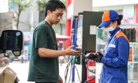Giá xăng dầu hôm nay 27/6: Dầu thế giới lao dốc, trong nước duy trì mức thấp