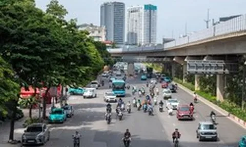 Tuyến đường huyết mạch phía Tây Hà Nội khoác diện mạo mới sau khi dỡ lô cốt