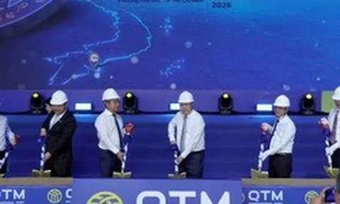 Phó Thủ tướng Thường trực Phạm Gia Túc dự lễ khởi công dự án cảng biển thuộc Cụm cảng nước sâu Cái Mép-Thị Vải (TPHCM)
