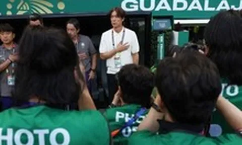 Nghị sĩ Hàn Quốc: HLV Hong Myung-bo phải giải thích với nhân dân về thất bại