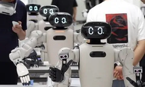 LG Electronics thành lập Trung tâm Kinh doanh Robot