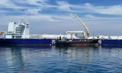 Trung Quốc vận hành tàu 100.000 tấn lênh đênh ngoài biển hơn 6 tháng, tiên phong làm một điều đầu tiên trên thế giới