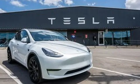 Tesla tăng tốc ngoài dự đoán: 480.126 xe giao trong quý II và tham vọng AI trị giá hàng tỷ USD