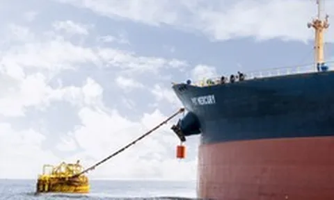 Tin vui: Các đối tác lớn nhất của Việt Nam đua nhau ‘sale off’ dầu thô
