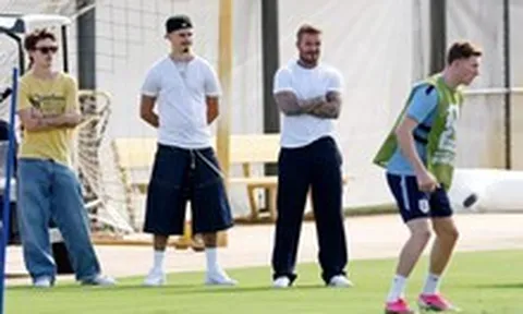 David Beckham chơi lớn tài trợ nơi tập luyện cho tuyển Anh quyết thắng Na Uy