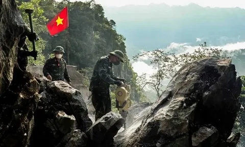 Lật từng hốc đá tìm liệt sĩ trên 'Lò vôi thế kỷ' tại mặt trận Vị Xuyên