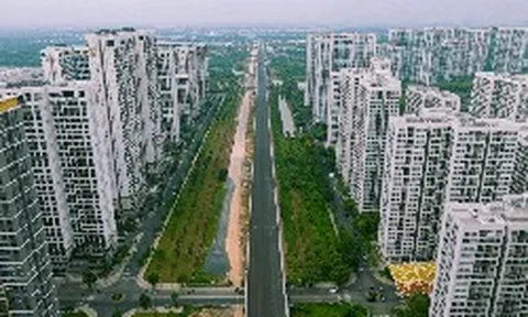 Hiện tượng mới trên thị trường TP.HCM: Giá nhiều căn hộ bằng nhà ở thấp tầng