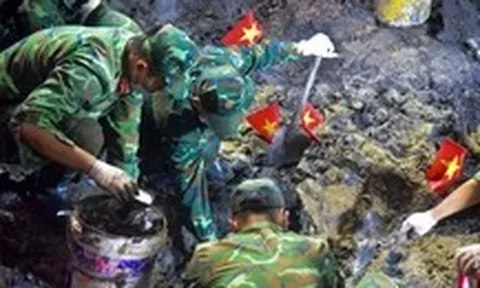 Nhiều hài cốt liệt sĩ nguyên vẹn được tìm thấy ở công viên Lê Thị Riêng, rãnh mộ đã dài khoảng 40m