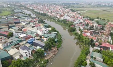 Hiện trạng sông Nhuệ ô nhiễm trước dự án hơn 75.000 tỷ đồng để 'hồi sinh'