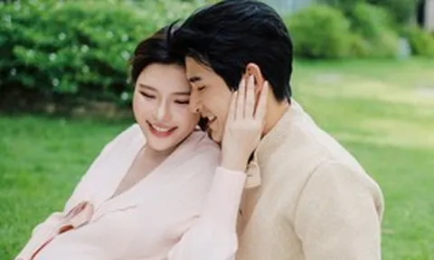"Cặp đôi kiểu mẫu showbiz Việt": Hạnh phúc viên mãn khi sắp đón thêm thành viên