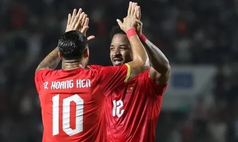 Việt Nam - Myanmar (hiệp 2) 3-0: Hoàng Hên sút xa nâng tỉ số