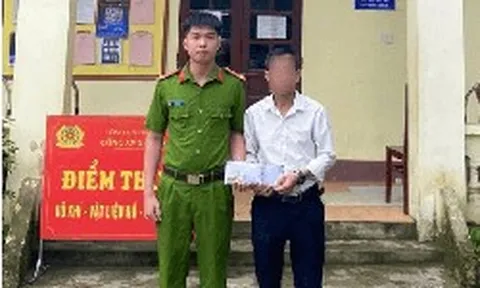 Sau khi chuyển khoản thành công 250.000.000 đồng, người phụ nữ SN 1983 kiểm tra tài khoản rồi vội báo công an