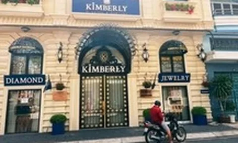 Một tiệm kim cương nổi tiếng ở Cần Thơ tạm ngưng giao dịch