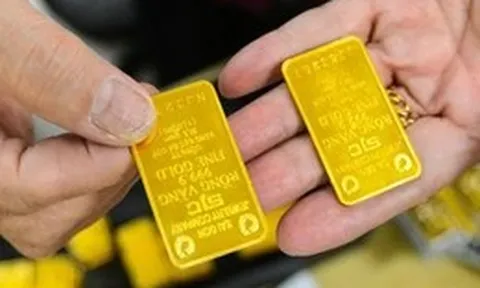 Vàng, chứng khoán... cùng lao dốc, làm sao để không mất tiền?