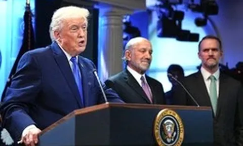 Mức thuế 10% sắp hết hiệu lực, chính quyền ông Trump dự định 'hành động' với hàng chục nước