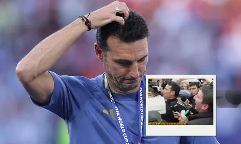 HLV Scaloni bác bỏ các thuyết âm mưu về mâu thuẫn nội bộ hay Argentina bị "ép" phải thua: "Mọi chuyện đang bị đẩy đi quá xa rồi"