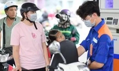 Giá xăng dầu đồng loạt tăng từ 15h hôm nay 23-7