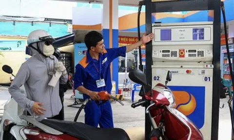 Bộ Công Thương đề xuất doanh nghiệp tự quyết, tự công bố giá xăng dầu