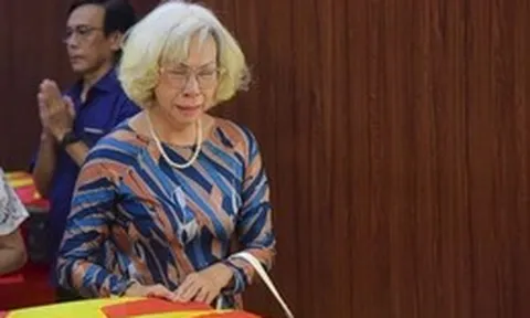Xúc động hành trình gọi tên những anh hùng đã hóa thành Tổ quốc