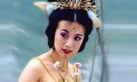 Nữ diễn viên Tây Du Ký ai cũng quen mắt khóc thét khi bố trúng bẫy "hợp đồng kỳ nghỉ"