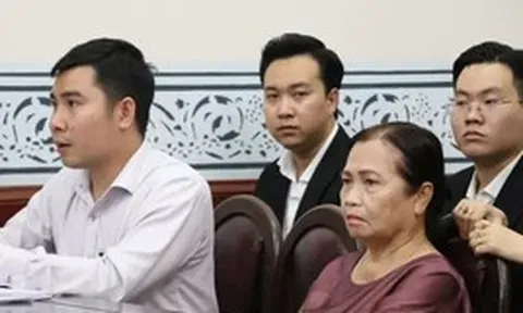 Thêm nhiều tình tiết mới ở phiên tòa tranh chấp tài sản của diễn viên Đức Tiến