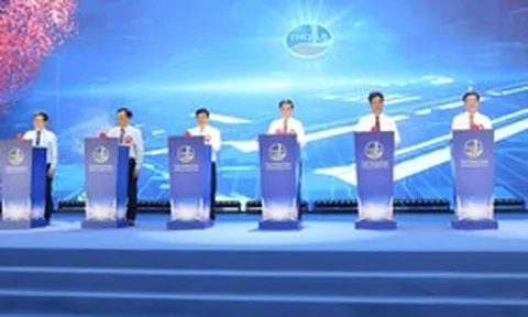 Công bố sản phẩm nhôm thỏi đầu tiên của Việt Nam
