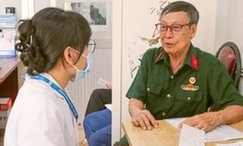 Tuổi trẻ TP.HCM khám bệnh, phục dựng di ảnh, diễn văn nghệ tri ân người có công dịp tháng 7