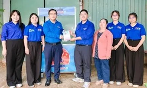 Trao phương tiện sinh kế, đồng hành với bạn trẻ có hoàn cảnh khó khăn