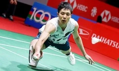 Tay vợt 36 tuổi tạo 'địa chấn' làng cầu lông