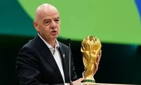 Chủ tịch FIFA Infantino đón tin vui từ IOC, vụ xóa thẻ đỏ có diễn biến mới