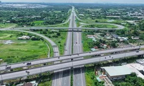 Chu kỳ công nghiệp hóa mới đang thay đổi "cuộc chơi" bất động sản miền Tây