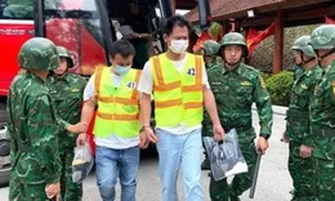 Trục xuất 76 người Trung Quốc ở TP.HCM vi phạm pháp luật