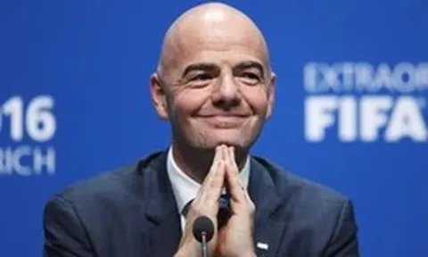 Chủ tịch FIFA Infantino lần đầu lên tiếng về việc 'bán World Cup'