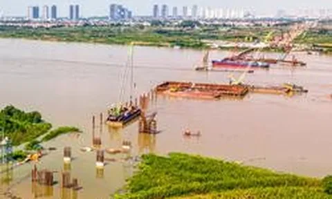 Toàn cảnh cầu Ngọc Hồi gần 12.000 tỷ đồng vượt sông Hồng sau 11 tháng thi công