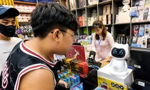 Thị trường đồ dùng năm học mới bắt trend với robot, AI