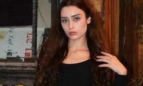 Emoura Phạm - Tân Miss Grand Vietnam 2026: Là thí sinh từng bị phản ứng vì diễn bikini phản cảm, gia thế ra sao?