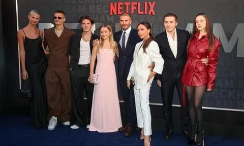 Nhà Beckham lại có biến: Con trai cả được cho là chuẩn bị tung thêm loạt tiết lộ, hình ảnh "gia đình hoàn hảo" lung lay