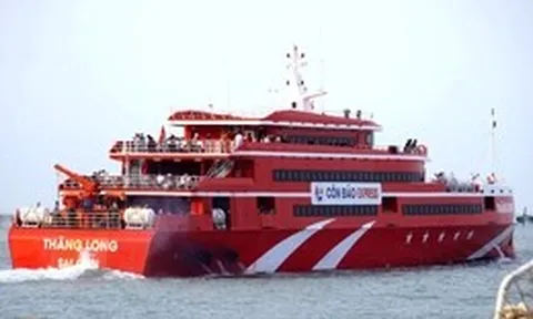 Gặp sự cố bất ngờ, tàu cao tốc Vũng Tàu - Côn Đảo phải quay đầu