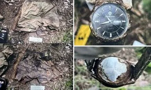 Công an tìm danh tính nạn nhân trong vườn xà cừ ở Đồng Nai: Có đồng hồ đeo tay, quần đùi CLB Chelsea
