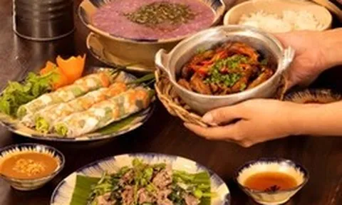 Mâm cơm Việt trị giá 500.000 đồng có thể bán 5 triệu đồng?