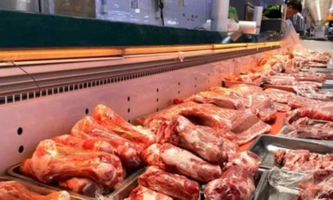 ‘Chung cư’ nuôi lợn 26 tầng, thịt lợn 81.000 đồng/kg