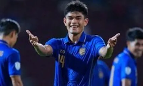 Philippines - Thái Lan (Hiệp 1) 0-0: Sân trơn khiến Thái Lan gặp khó