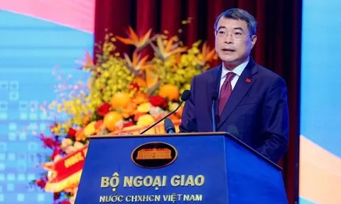 Thủ tướng Lê Minh Hưng yêu cầu sớm thí điểm cơ chế đại sứ, đặc phái viên về công nghệ