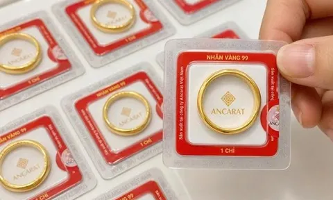 Giá vàng bật tăng lên 4.100 USD/ounce sau tin eo biển Hormuz sắp được mở lại