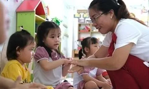 Đề xuất trợ cấp cho hơn 120.000 giáo viên mầm non chưa được hưởng chế độ