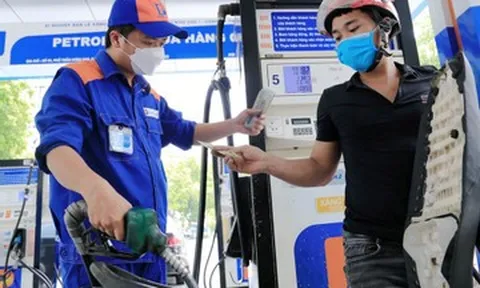 Giá xăng dầu hôm nay 6/8: Thế giới trái chiều, trong nước chiều nay điều chỉnh