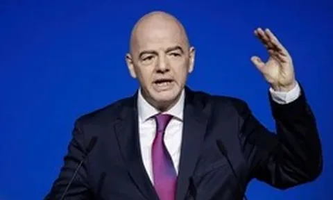 Dù đã xin lỗi, ông Infantino vẫn nhận tỉ lệ phản đối 86%
